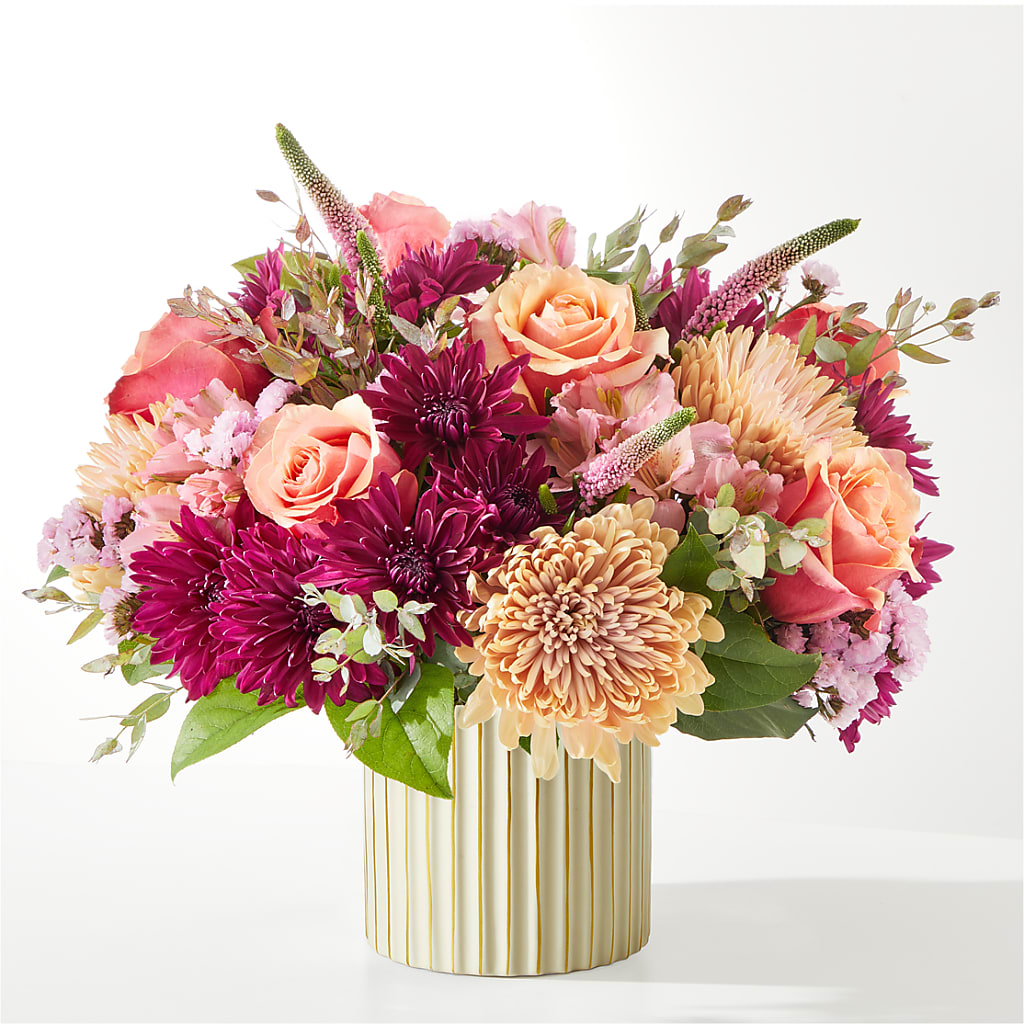 Berry Cobbler Bouquet with Ivory Vase – Floreria Mexico #2, Torrance CA