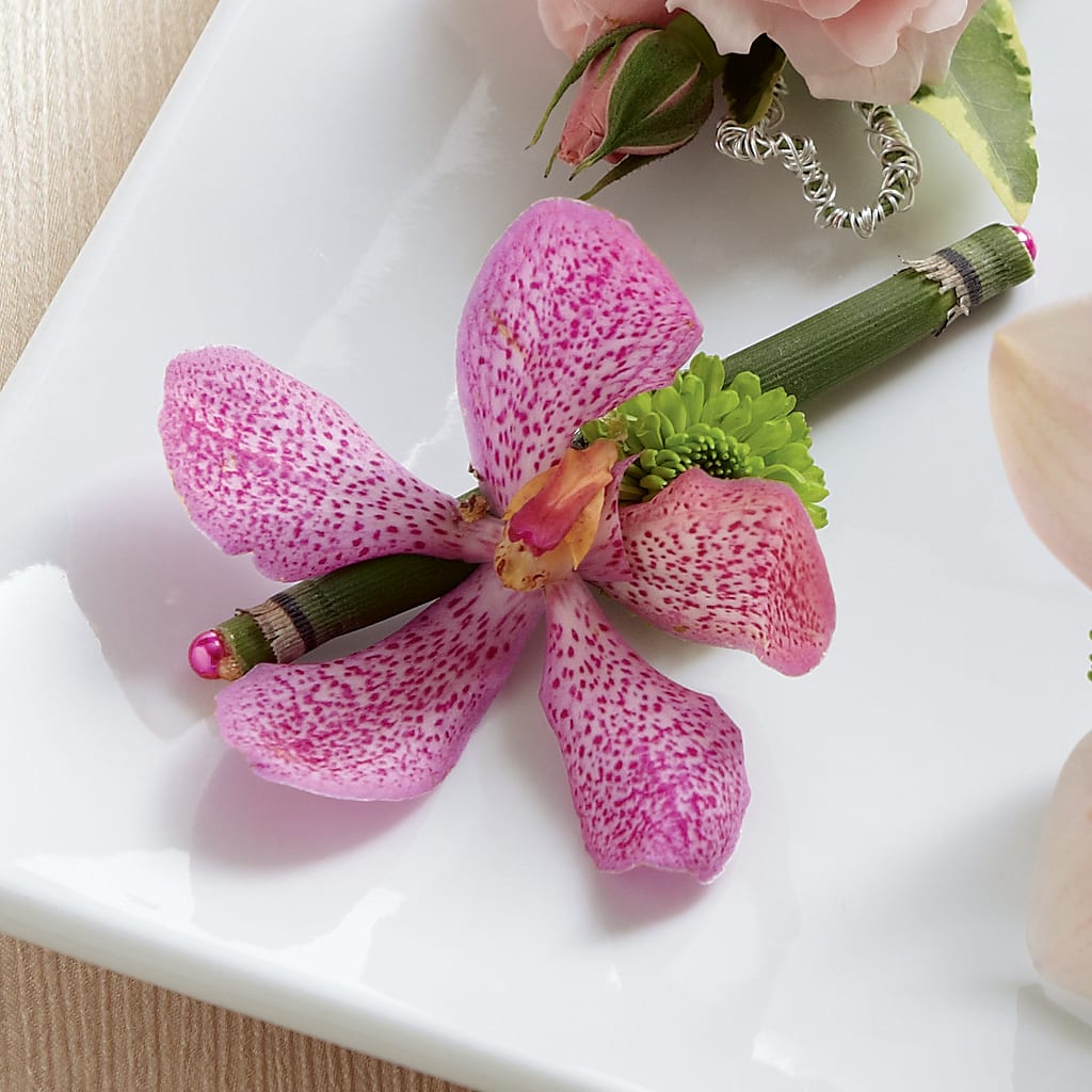 Pink Mokara Boutonniere – Floreria Mexico #2, Torrance CA