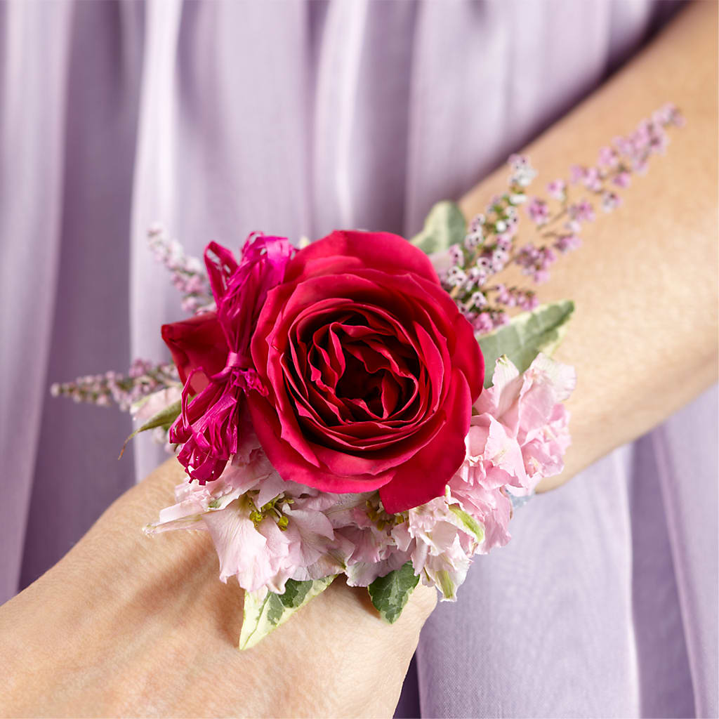 Rose Charm Corsage – Floreria Mexico #2, Torrance CA