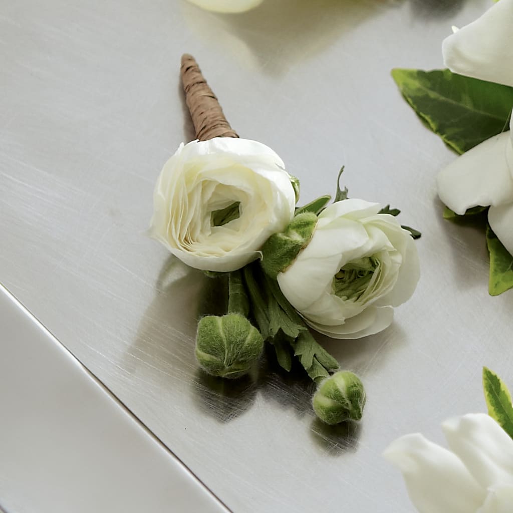 White Ranunculus Boutonniere – Floreria Mexico #2, Torrance CA