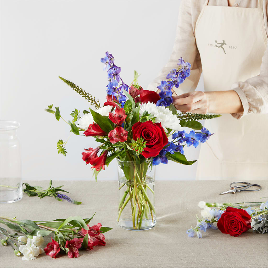 Star Spangled - A Florist Original –  Floreria Mexico #2, Torrance CA