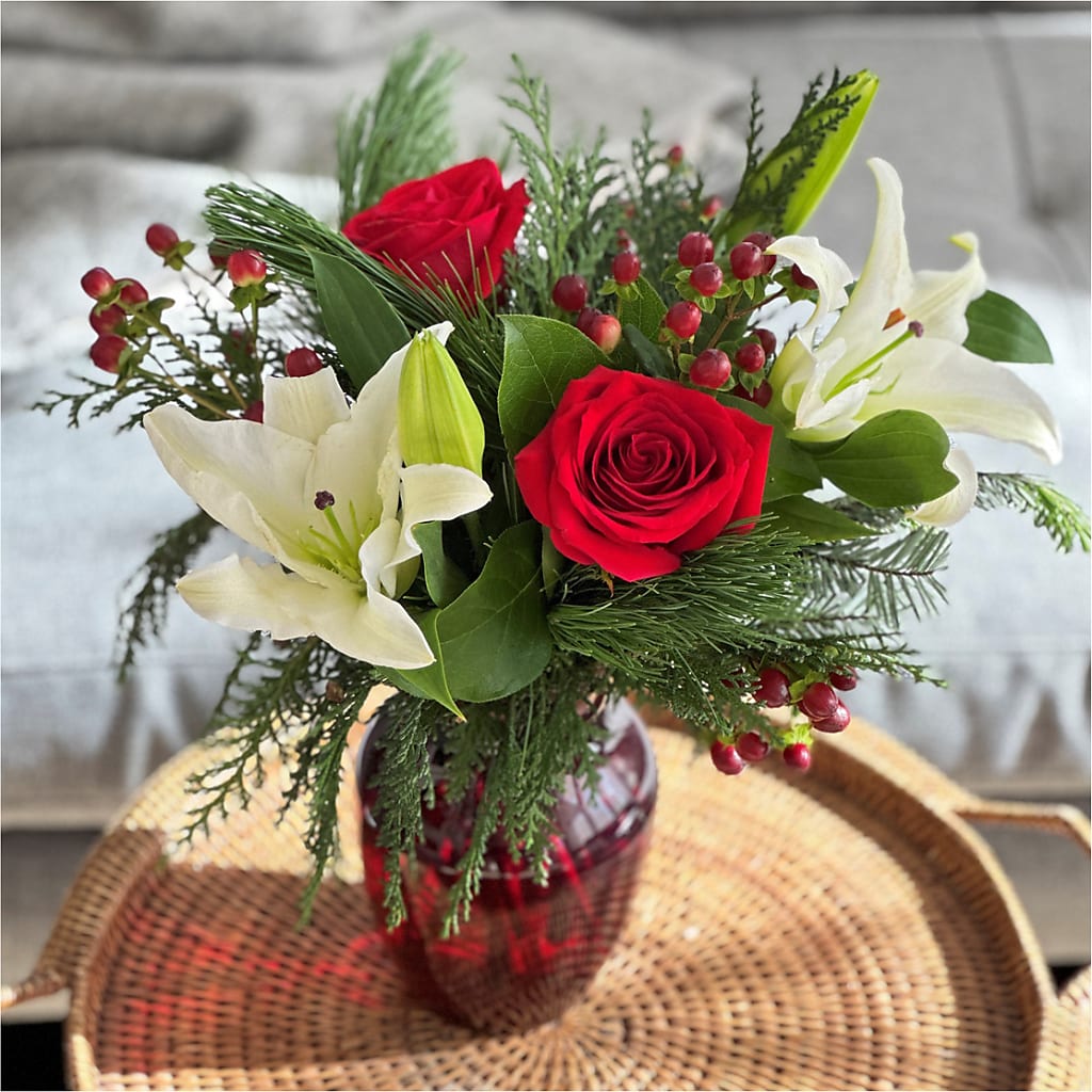 Evergreen Delight Bouquet –  Floreria Mexico #2, Torrance CA