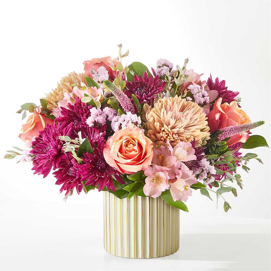 Berry Cobbler Bouquet with Ivory Vase –  Floreria Mexico #2, Torrance CA