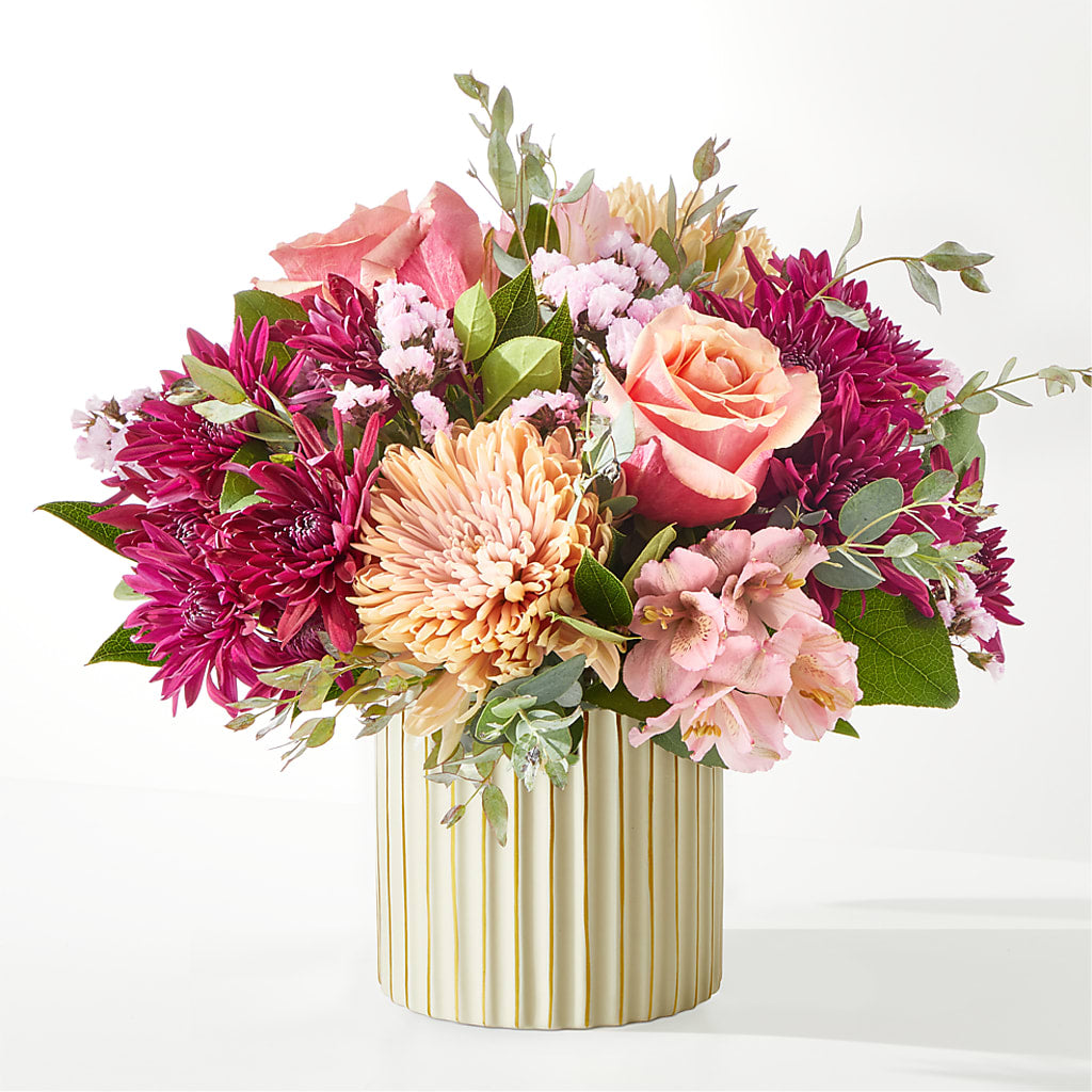 Berry Cobbler Bouquet with Ivory Vase –  Floreria Mexico #2, Torrance CA