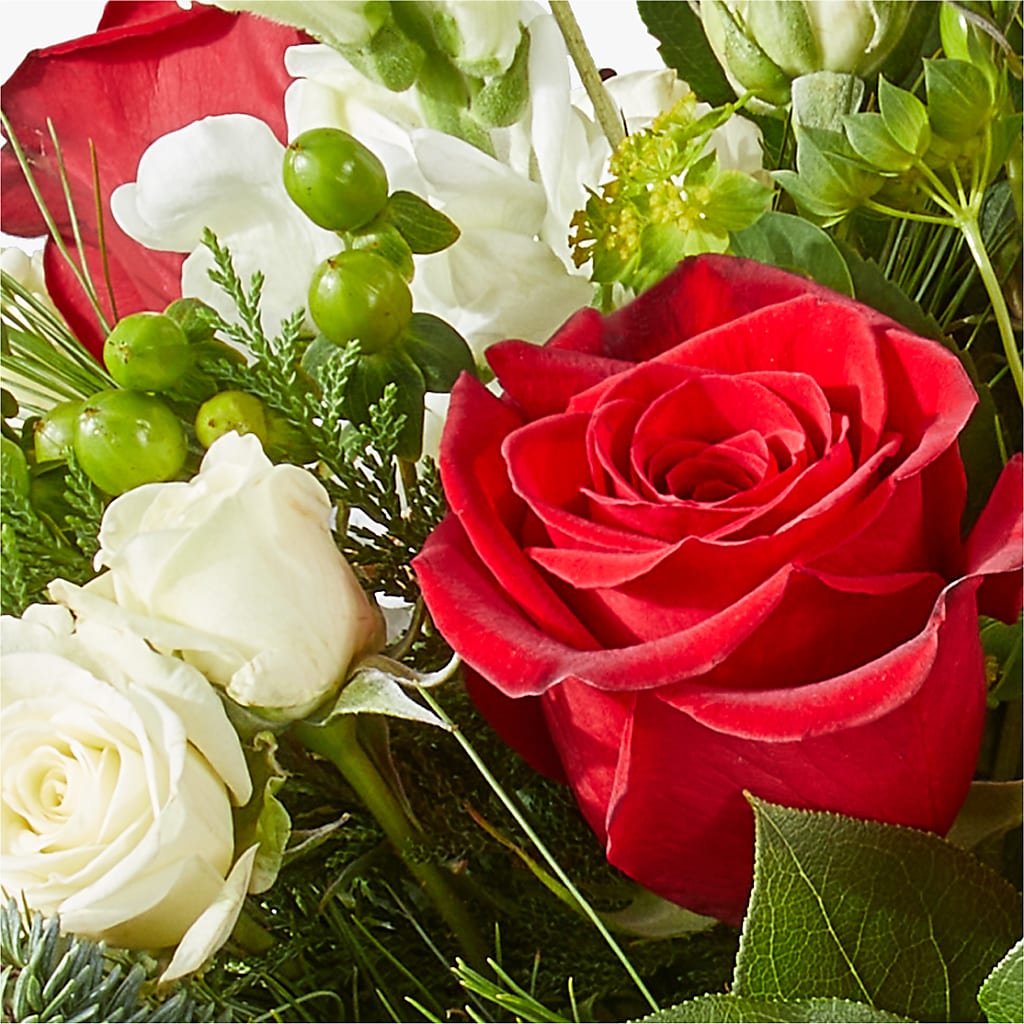 Deck the Halls Bouquet –  Floreria Mexico #2, Torrance CA