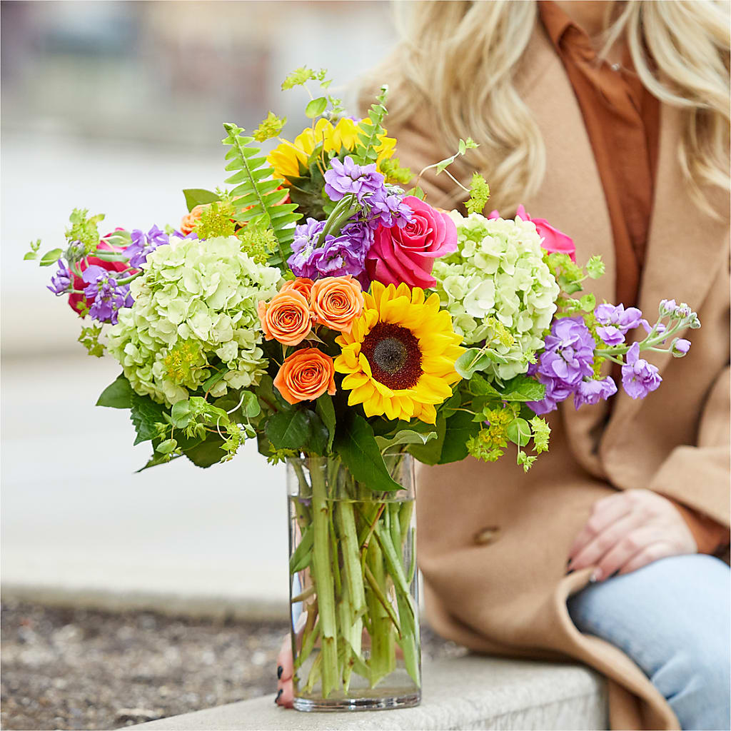 Vibrant Greetings Bouquet –  Floreria Mexico #2, Torrance CA